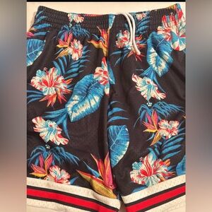 Mitchell And Ness Chicago Bulls Floral Shorts - Multicolor